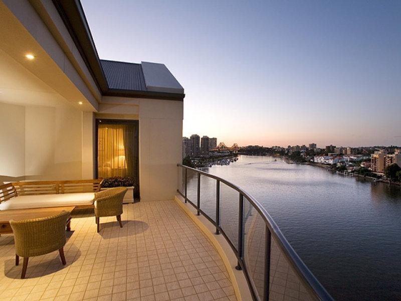 68-76 Thorn Street, Kangaroo Point QLD 4169