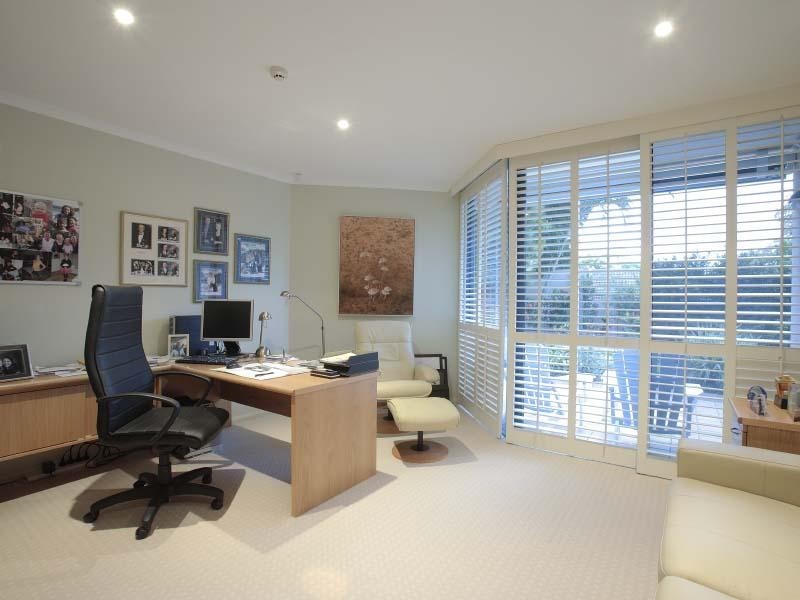 8 Goodwin Street, Kangaroo Point QLD 4169