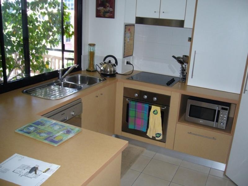 15 Goodwin Street, Kangaroo Point QLD 4169