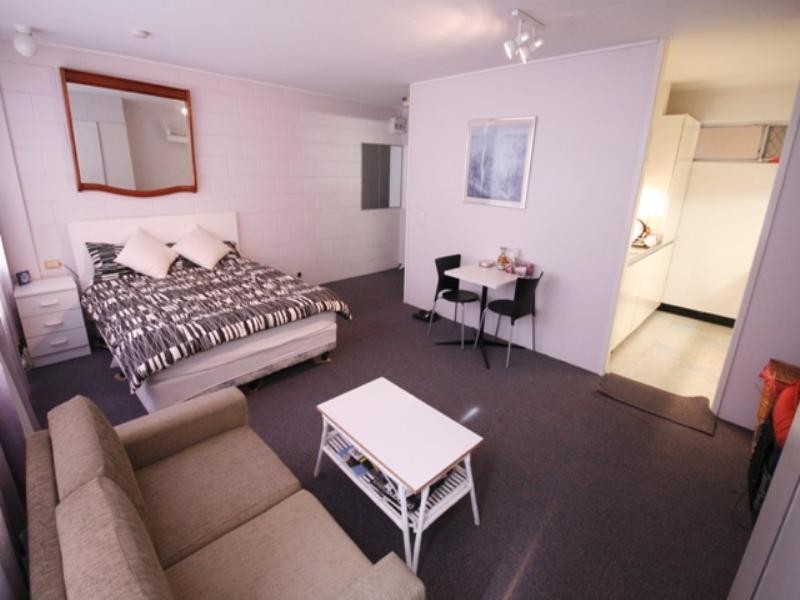 1 Cnr. Pearson & Main Streets, Kangaroo Point QLD 4169