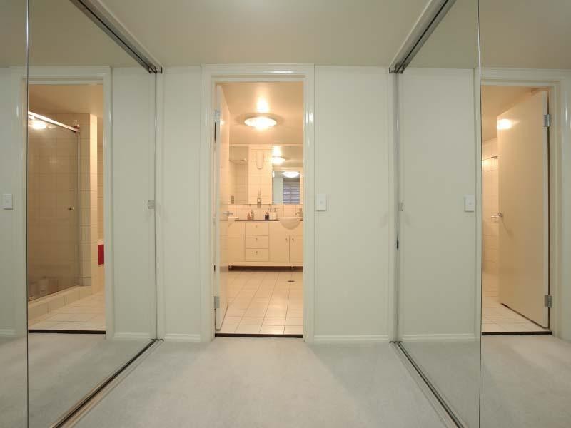 1 Holman Street, Kangaroo Point QLD 4169