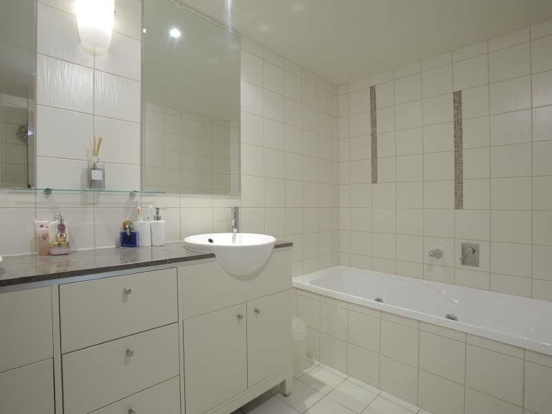 1 Holman Street, Kangaroo Point QLD 4169