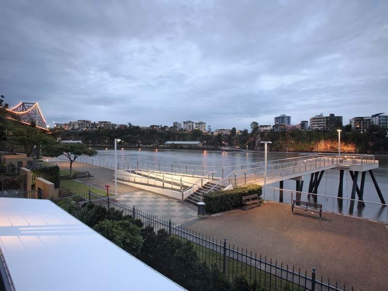 1 Holman Street, Kangaroo Point QLD 4169