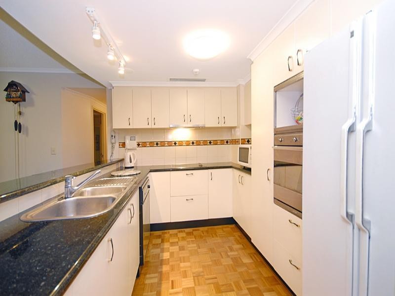 Level 4 19 Wicklow Street, Kangaroo Point QLD 4169