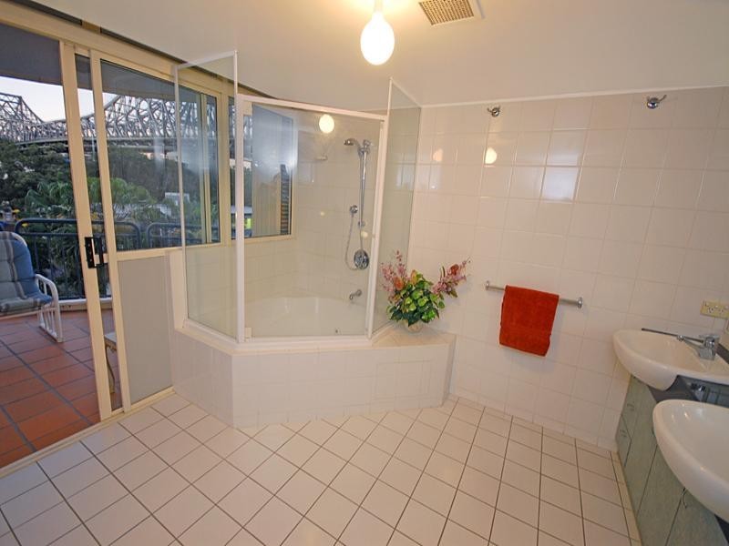 Level 4 19 Wicklow Street, Kangaroo Point QLD 4169