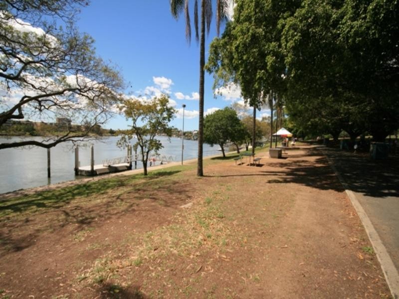 10 Park Avenue, Kangaroo Point QLD 4169