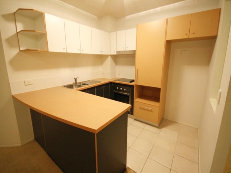 15 Goodwin Street, Kangaroo Point QLD 4169