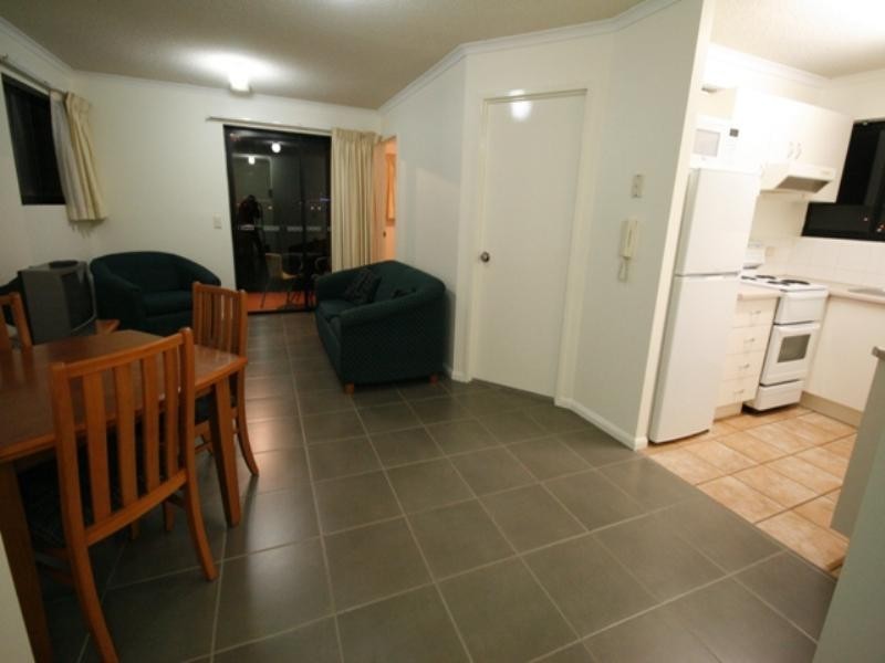 75 Thorn Street, Kangaroo Point QLD 4169