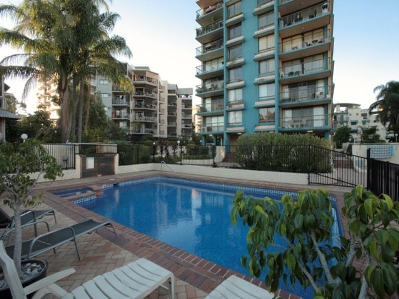 89 Thorn Street, Kangaroo Point QLD 4169