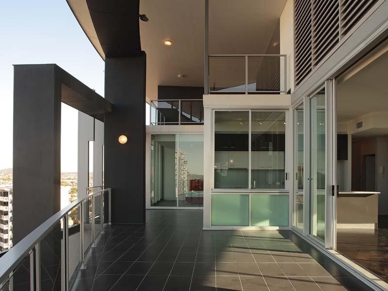 82 O’Connell Street, Kangaroo Point QLD 4169