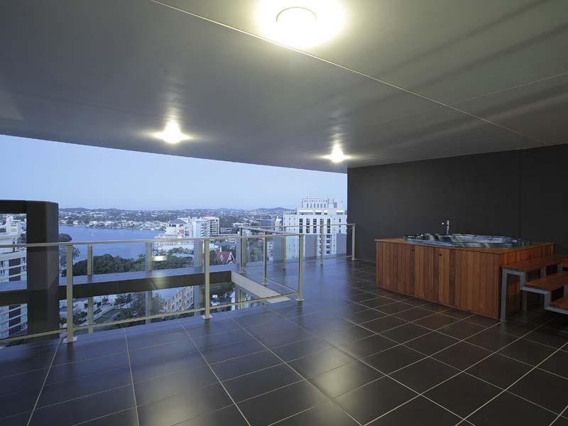 82 O’Connell Street, Kangaroo Point QLD 4169