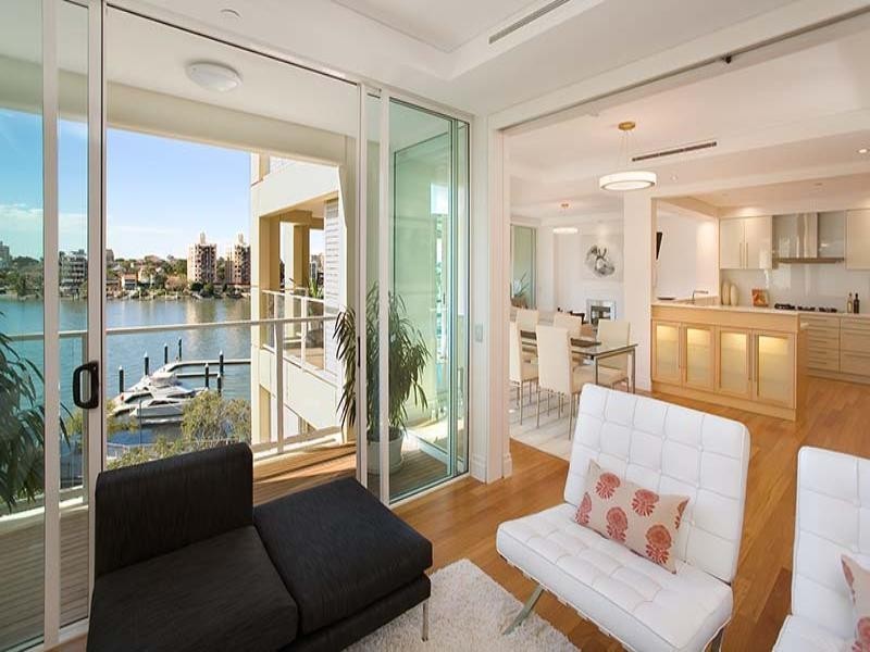 39 Castlebar Street, Kangaroo Point QLD 4169