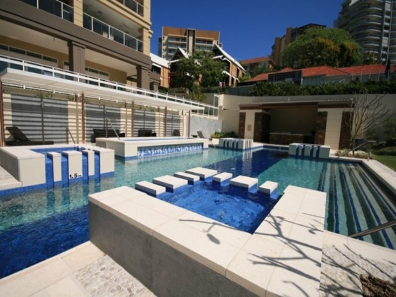 39 Castlebar Street, Kangaroo Point QLD 4169