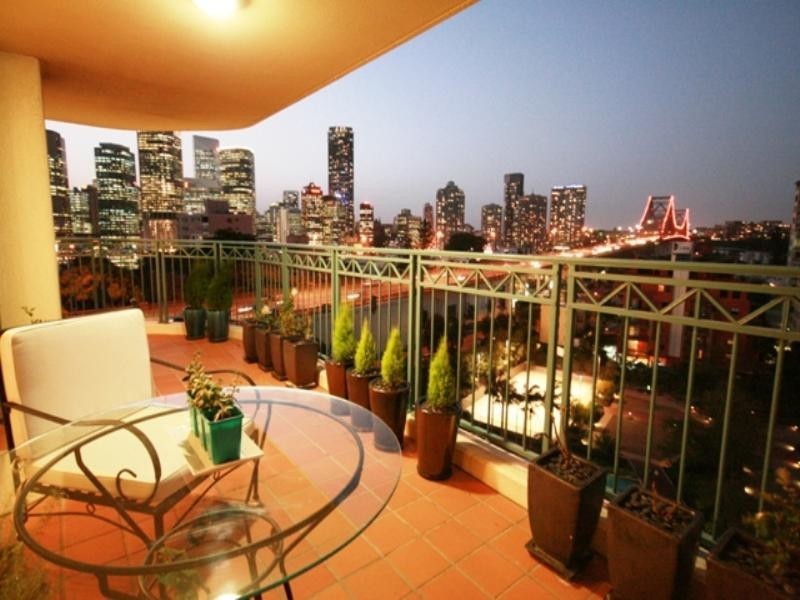 1 Goodwin Street, Kangaroo Point QLD 4169