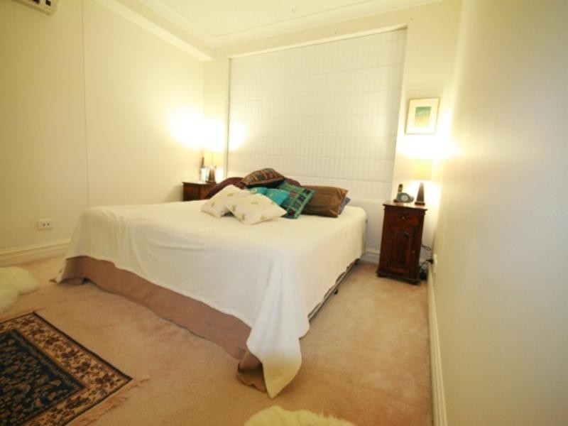 1 Goodwin Street, Kangaroo Point QLD 4169