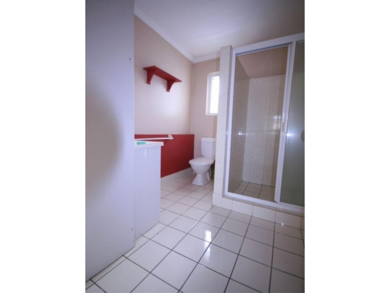 3 49 Lockerbie Street, Kangaroo Point QLD 4169