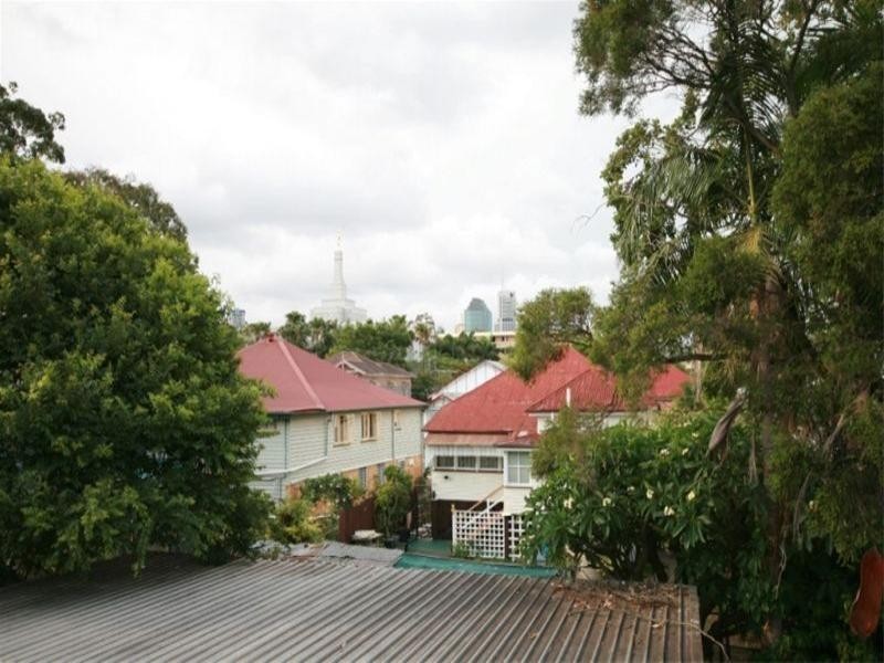 3 49 Lockerbie Street, Kangaroo Point QLD 4169