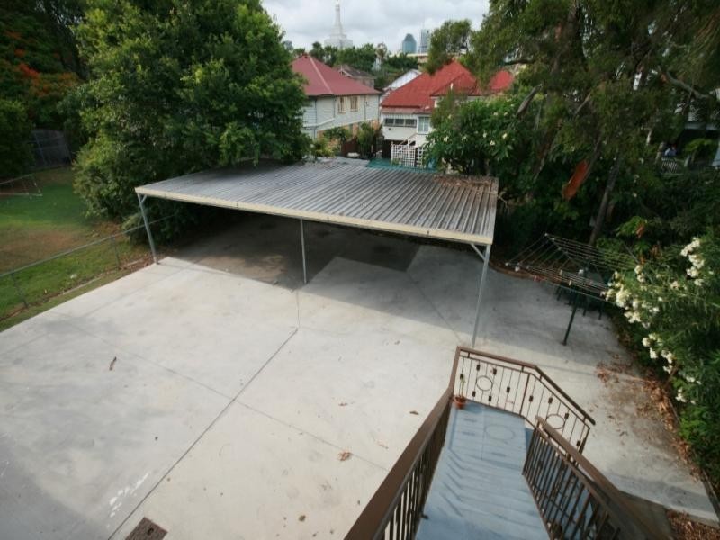 3 49 Lockerbie Street, Kangaroo Point QLD 4169