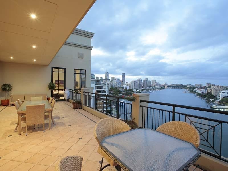 241 Wellington Road, Kangaroo Point QLD 4169