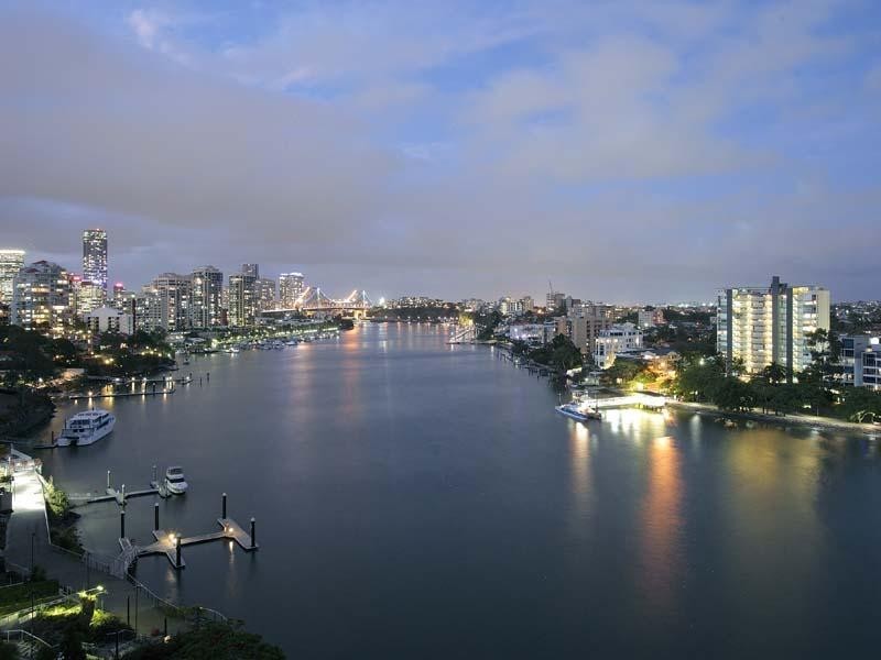 241 Wellington Road, Kangaroo Point QLD 4169