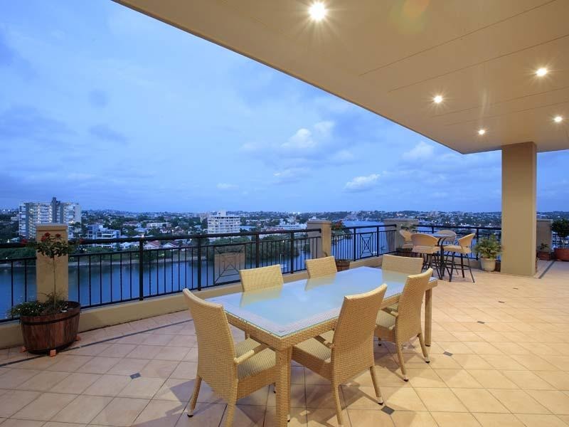 241 Wellington Road, Kangaroo Point QLD 4169