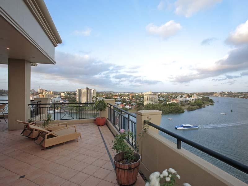 241 Wellington Road, Kangaroo Point QLD 4169