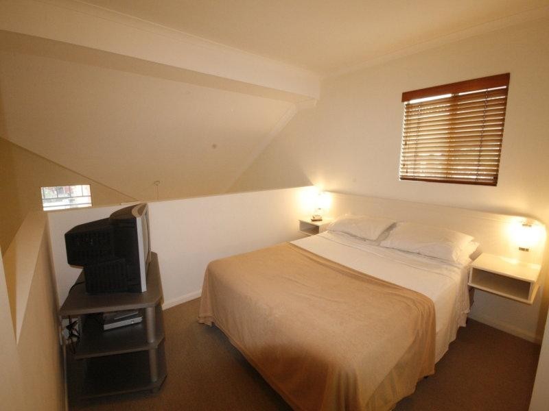 Level 3 354/85 Deakin Street, Kangaroo Point QLD 4169