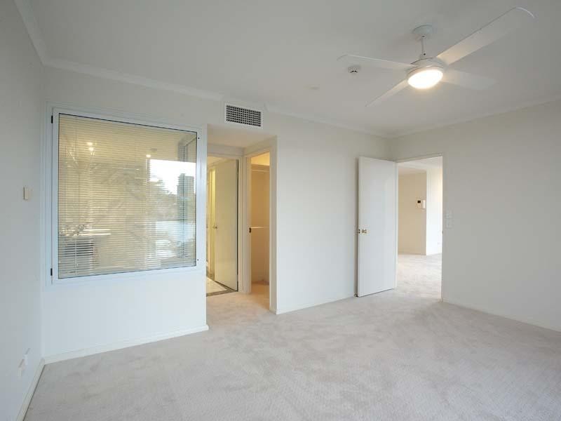 5/8 Goodwin Street, Kangaroo Point QLD 4169