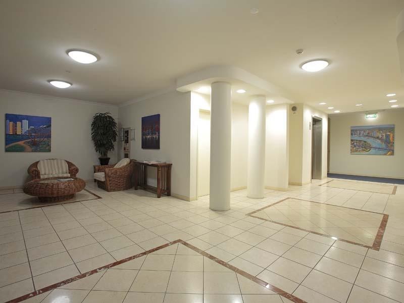 45 Deakin Street, Kangaroo Point QLD 4169