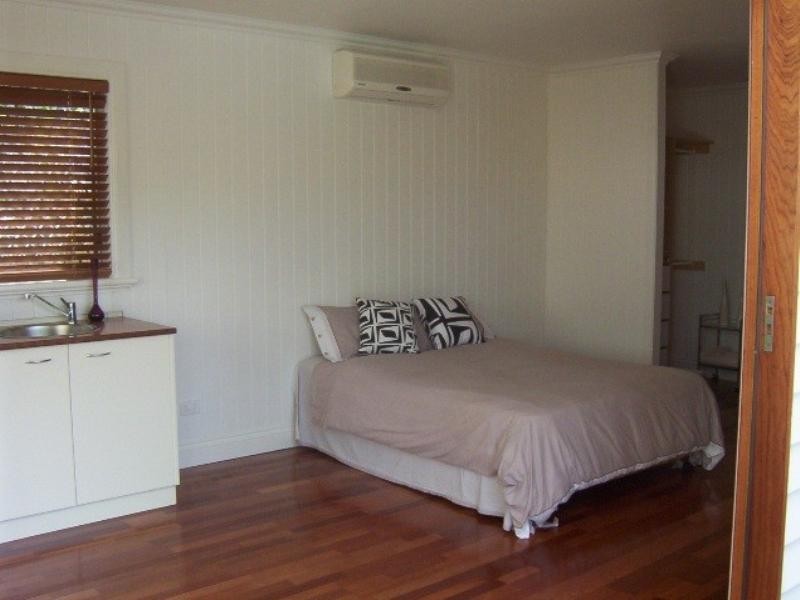 8 Blackall Terrace, East Brisbane QLD 4169