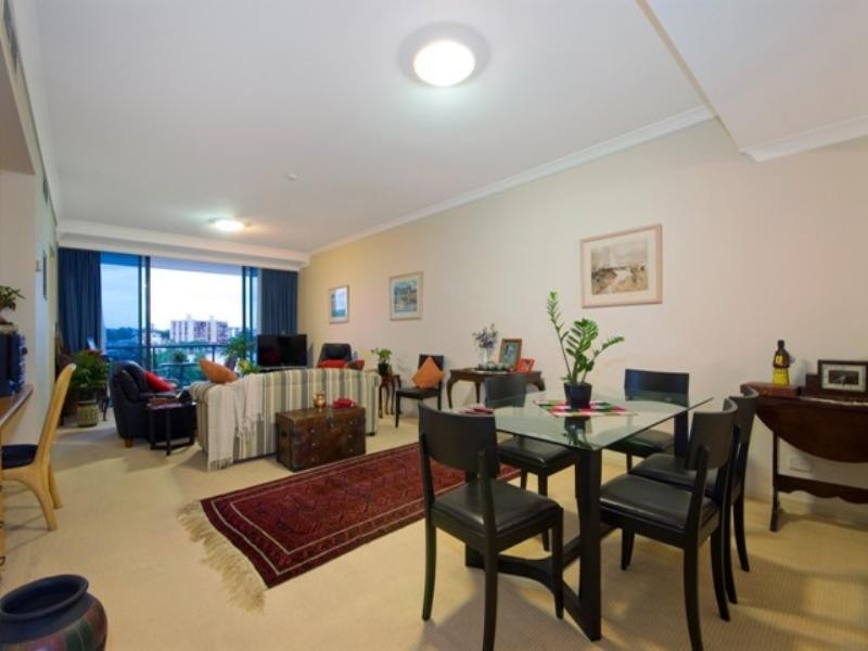 35 Prospect Street, Kangaroo Point QLD 4169