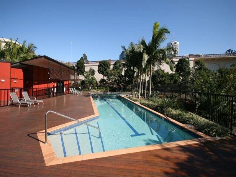 63/15 Goodwin Street, Kangaroo Point QLD 4169