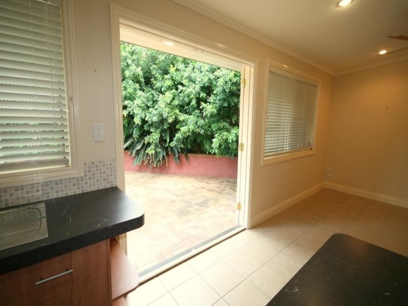 79 Bromley Street, Kangaroo Point QLD 4169