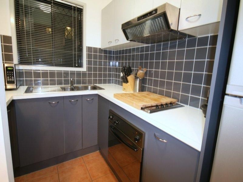 2/106 Linton Street, Kangaroo Point QLD 4169