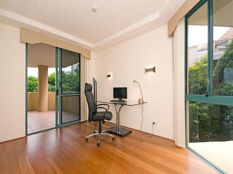 5/10 Park Avenue, East Brisbane QLD 4169