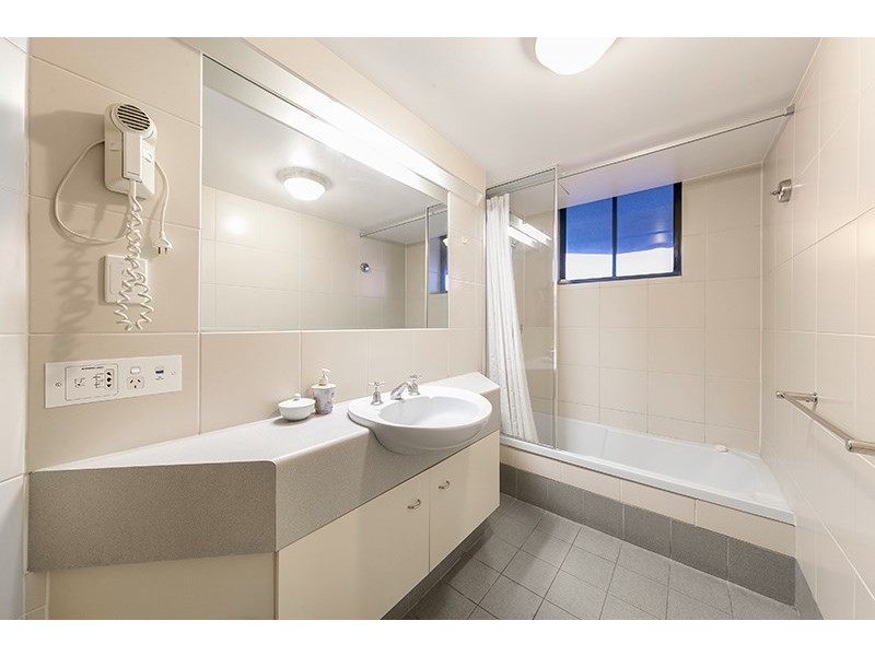 1003/44 Ferry Street, Kangaroo Point QLD 4169