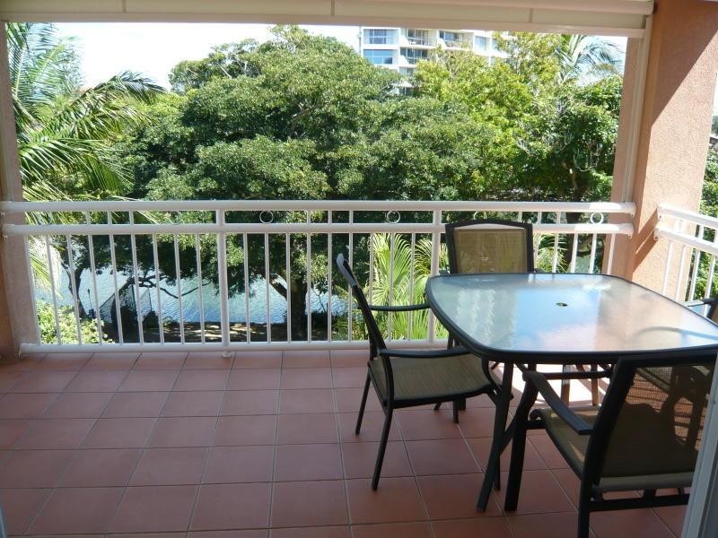 16 Paradise Island, Surfers Paradise QLD 4217