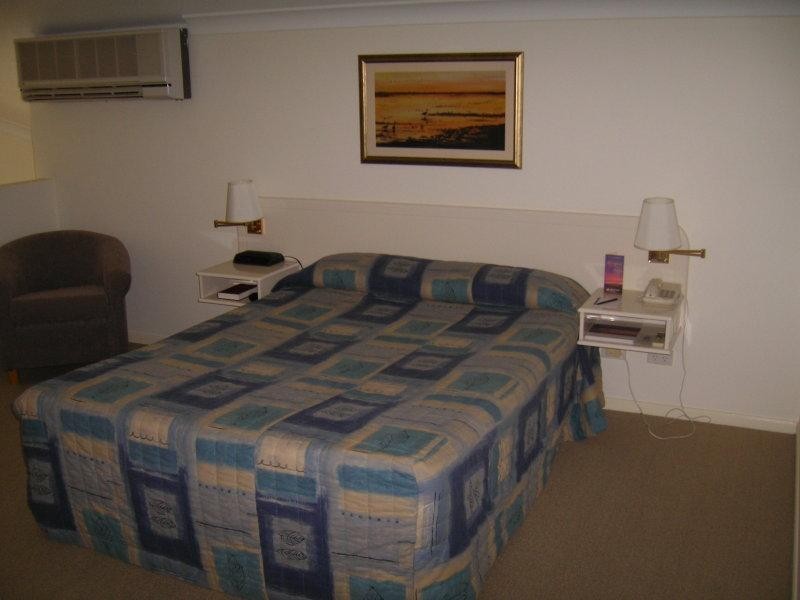 85 Deakin Street, Kangaroo Point QLD 4169