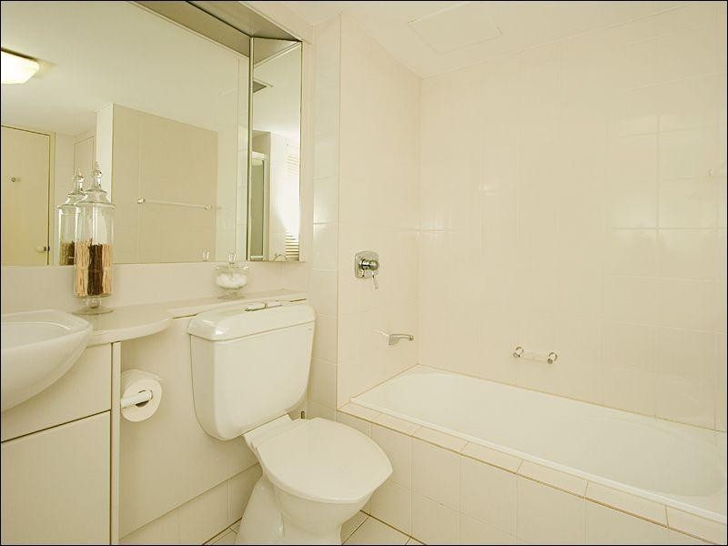 24/57 Lambert Street, Kangaroo Point QLD 4169