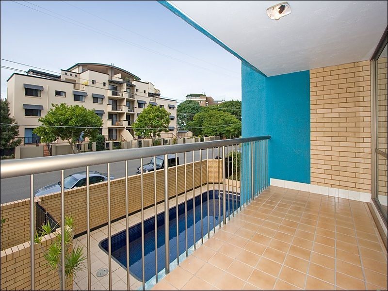 2/89 Thorn Street, Kangaroo Point QLD 4169
