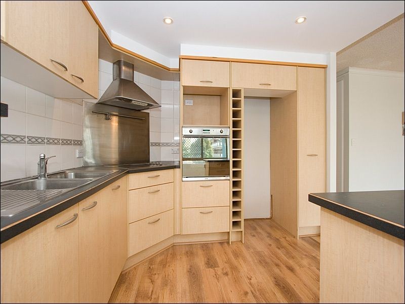 2/89 Thorn Street, Kangaroo Point QLD 4169