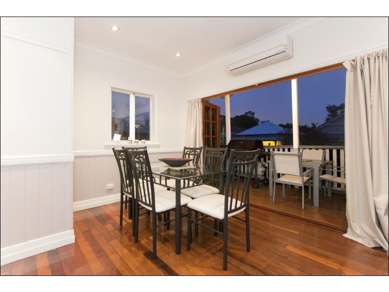 22 Grace Street, Kangaroo Point QLD 4169