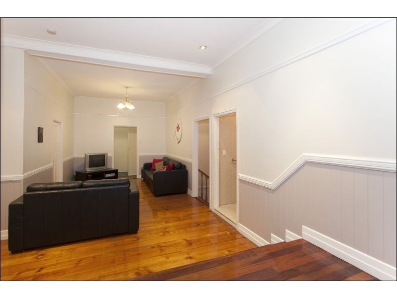 22 Grace Street, Kangaroo Point QLD 4169