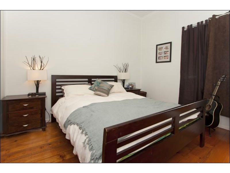 22 Grace Street, Kangaroo Point QLD 4169