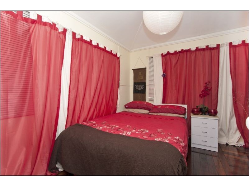 22 Grace Street, Kangaroo Point QLD 4169