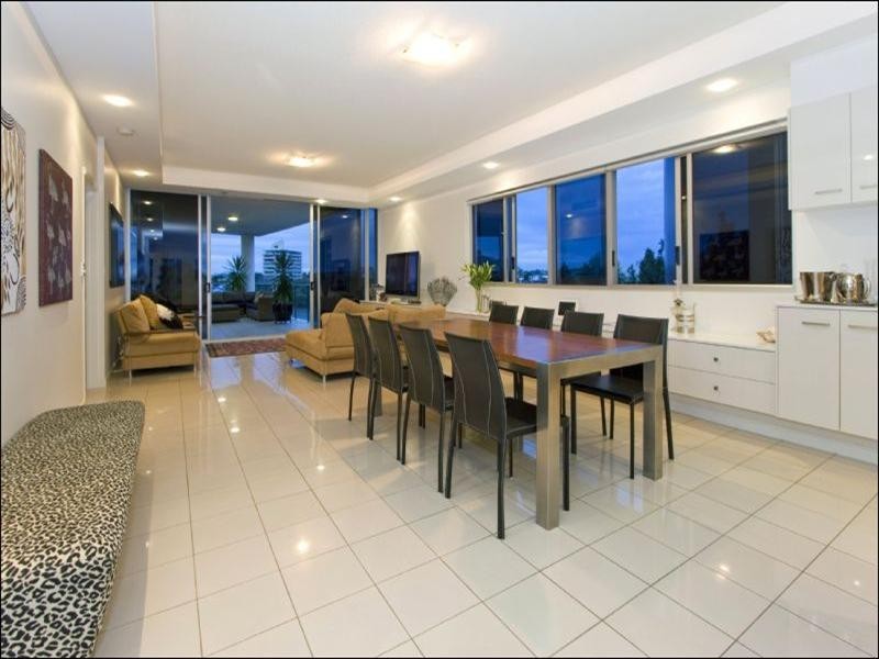 12/98 Thorn Street, Kangaroo Point QLD 4169