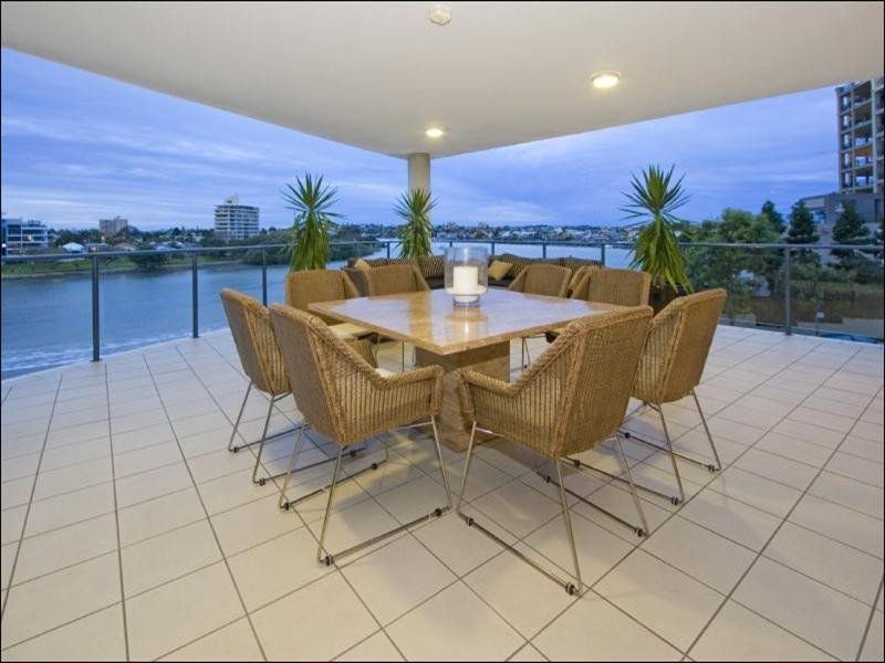 12/98 Thorn Street, Kangaroo Point QLD 4169