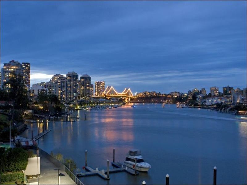 12/98 Thorn Street, Kangaroo Point QLD 4169