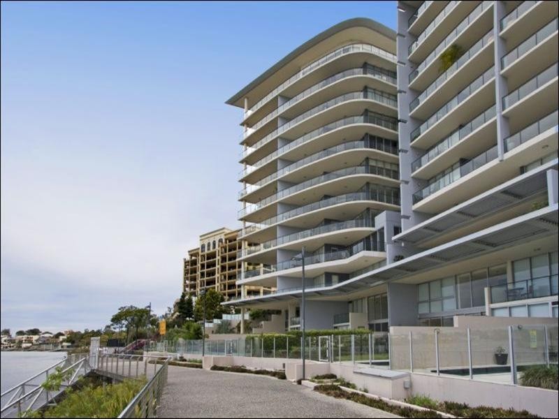 12/98 Thorn Street, Kangaroo Point QLD 4169