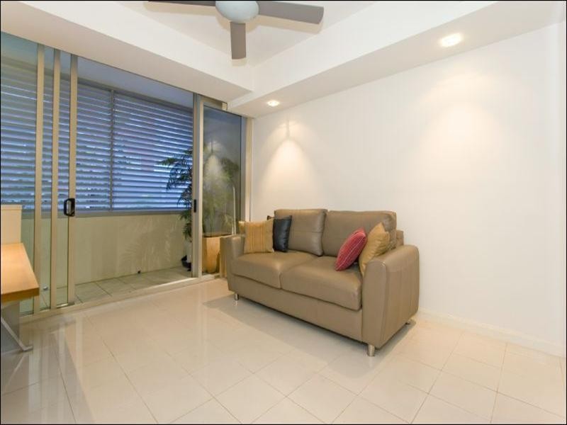 12/98 Thorn Street, Kangaroo Point QLD 4169